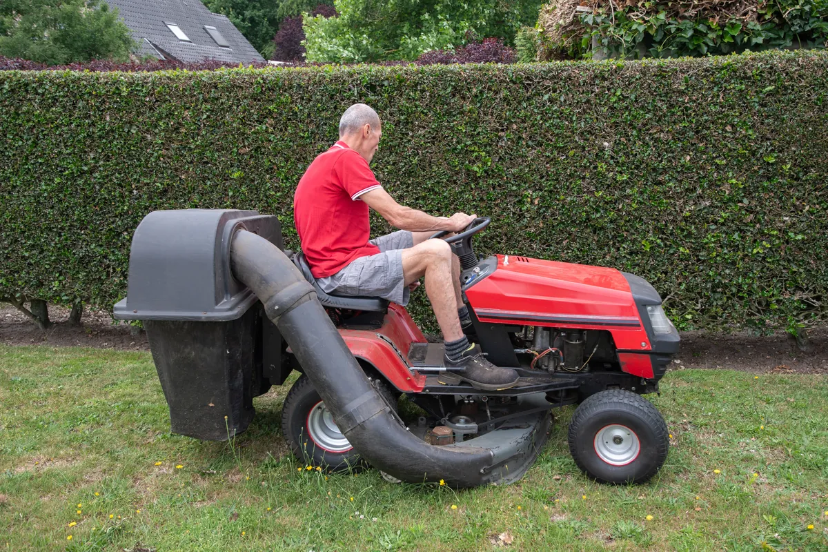 mtd fűnyíró traktor fűgyűjtő